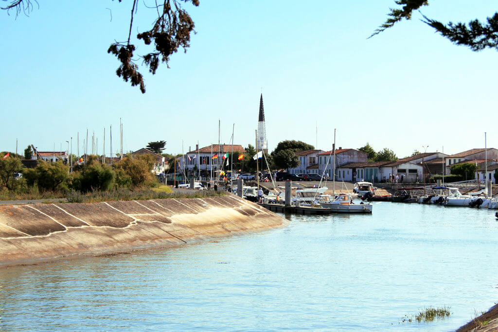 Ars-en-Re :  Ars-en-Re :