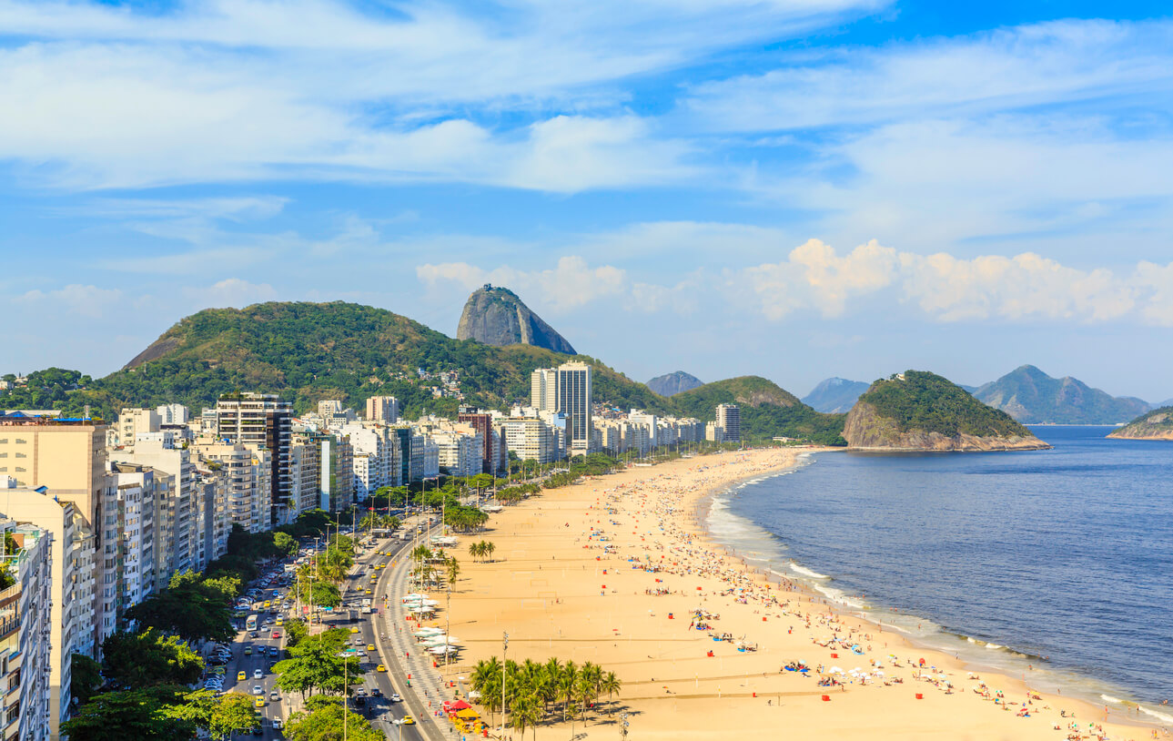Brasil: Plage de Copacabana à Rio de Janeiro Brasil: Plage de Copacabana à Rio de Janeiro