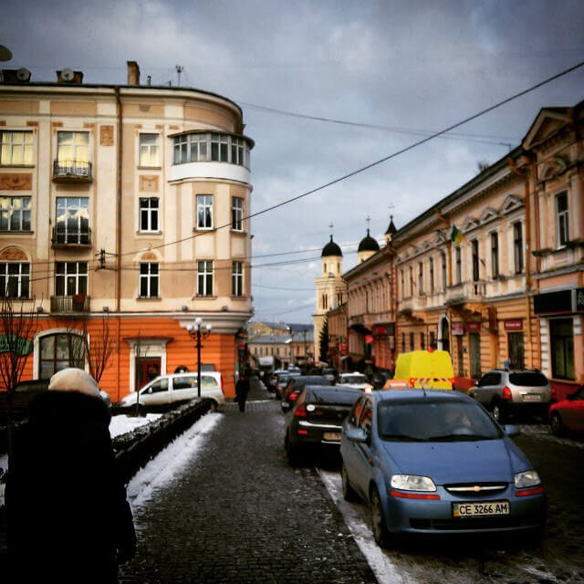 Chernivtsi : 