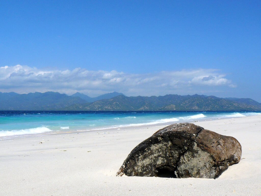 Gili Meno : 