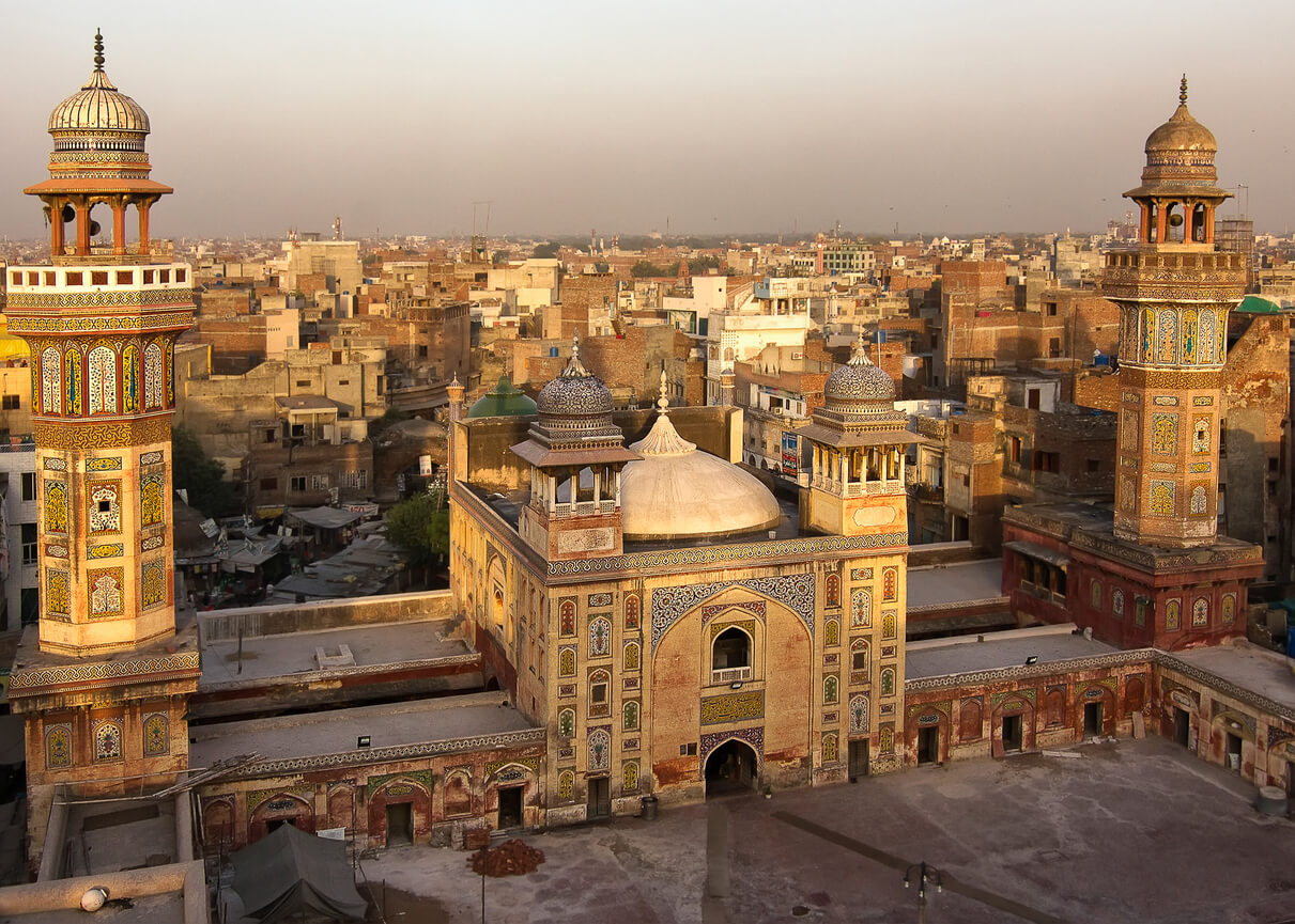 Lahore : Wazir Khan, la mosquée de Lahore, Pakistan Lahore : Wazir Khan, la mosquée de Lahore, Pakistan