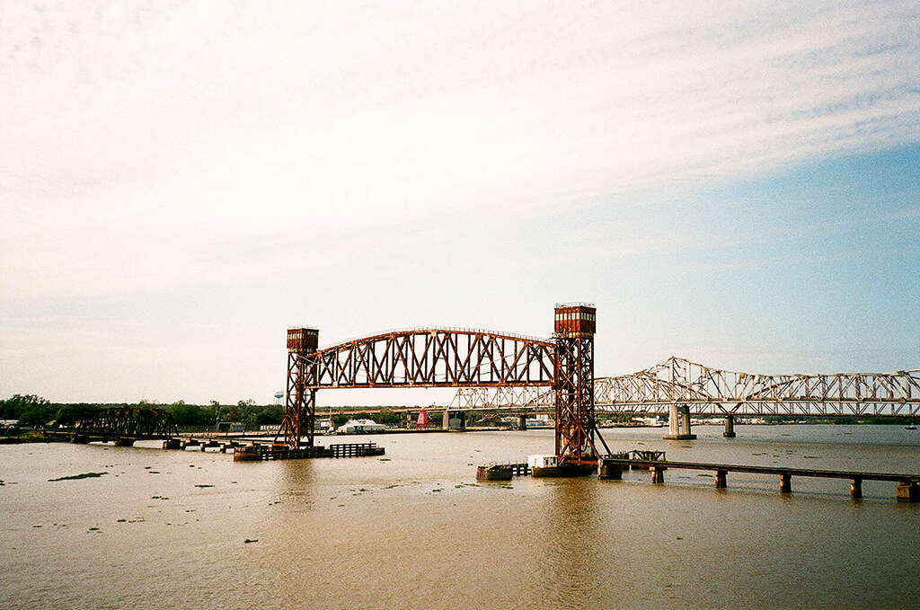 Morgan City : Morgan City :