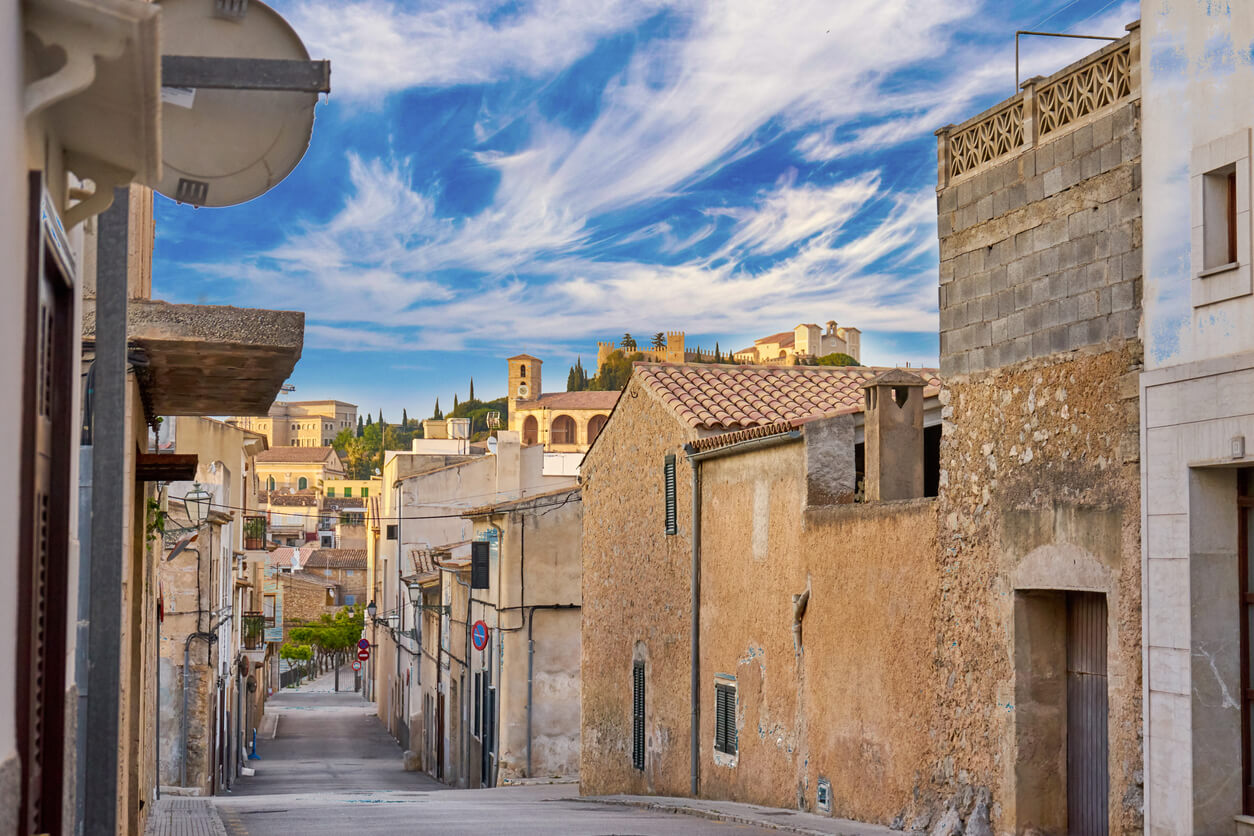 Mejor Epoca para Viajar a Artà: Tiempo y Clima. 3 Meses para Evitar ...