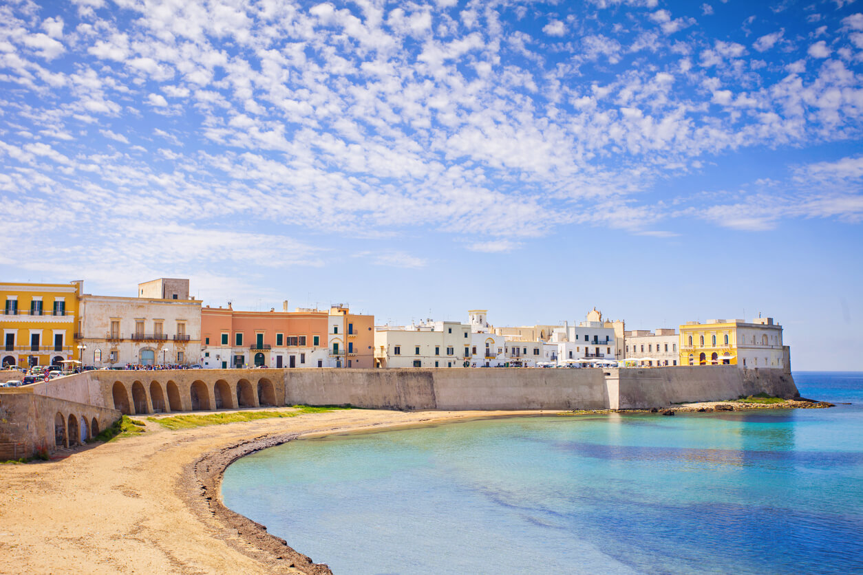 Mejor Epoca para Viajar a Puglia Tiempo y Clima. 1 Meses para Evitar